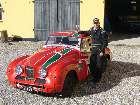 Ib Rasmussen og Castrol Jowett Jupiter efter en fortjent 2. plads i et regnvådt Hillclimb Fyn.